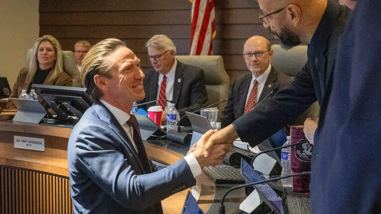 Columbus Council appoints new city manager. Why 1 councilor voted no