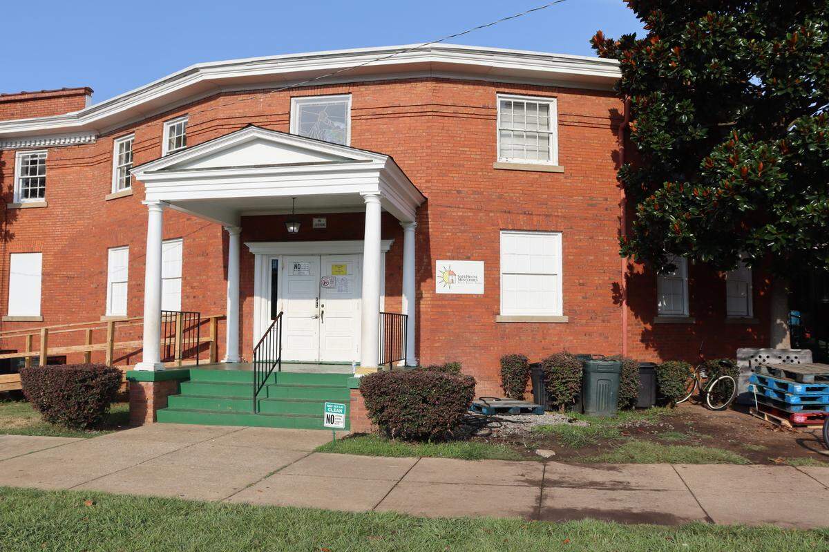 The Safehouse Ministries is open to the public every day from 7 am-2 pm. Their hours extended to 7 p.m. on August 22 for the oppressive heat.