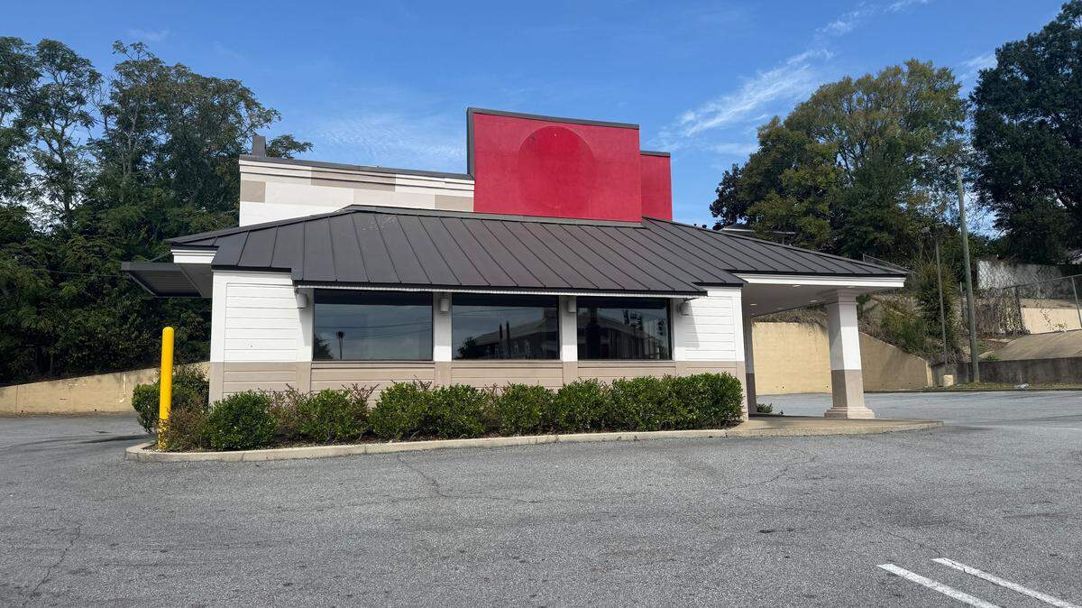 Guthrie’s at 3527 Macon Road in Columbus permanently has closed.