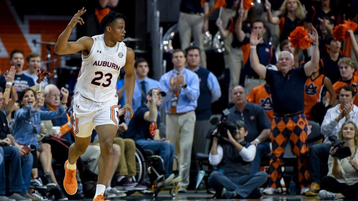 Edwards shut down, other observations from Auburn’s convincing win over Georgia