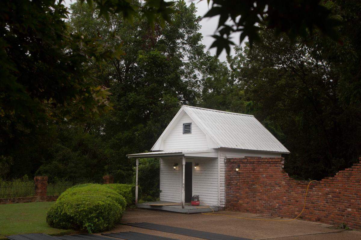 A cottage on the property of the Goetchius House, 405 Broadway, is being renovated into lodging in Columbus, Ga., on Sept. 16, 2021. New owners Matthew Lapides and Renata Martoni are flipping the historic home into a community space.