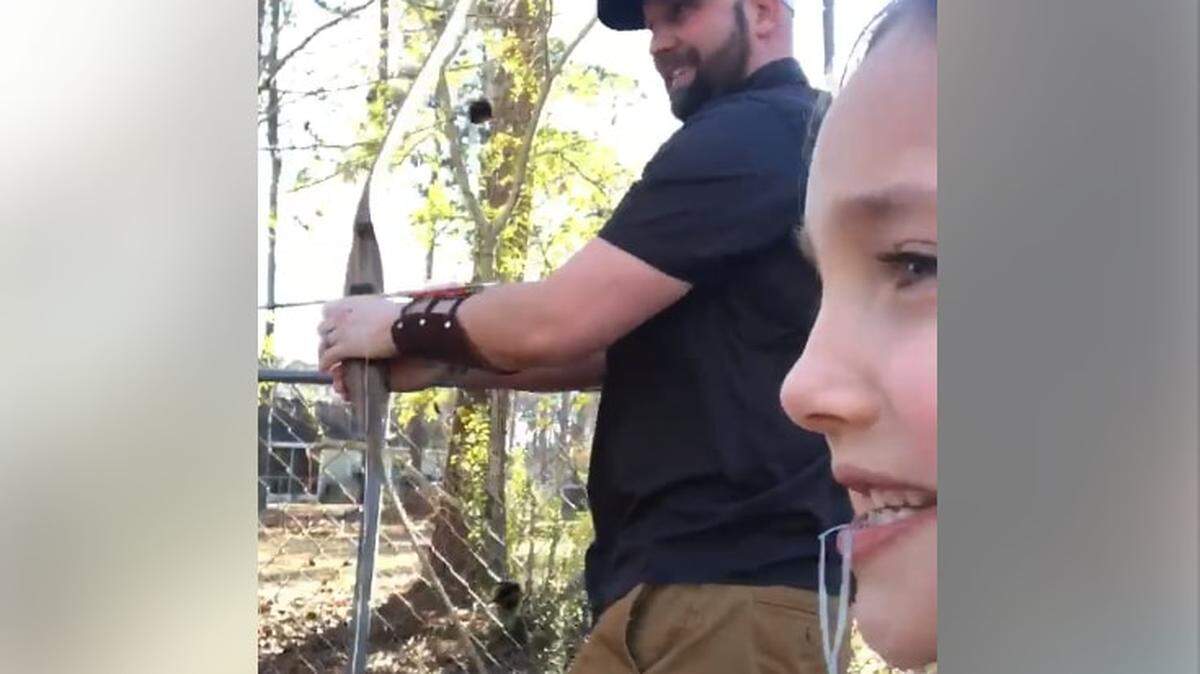 A Sylvester, Georgia girl's dad helped his daughter pull out a loose tooth by attaching it to an arrow and shooting it off into the woods.