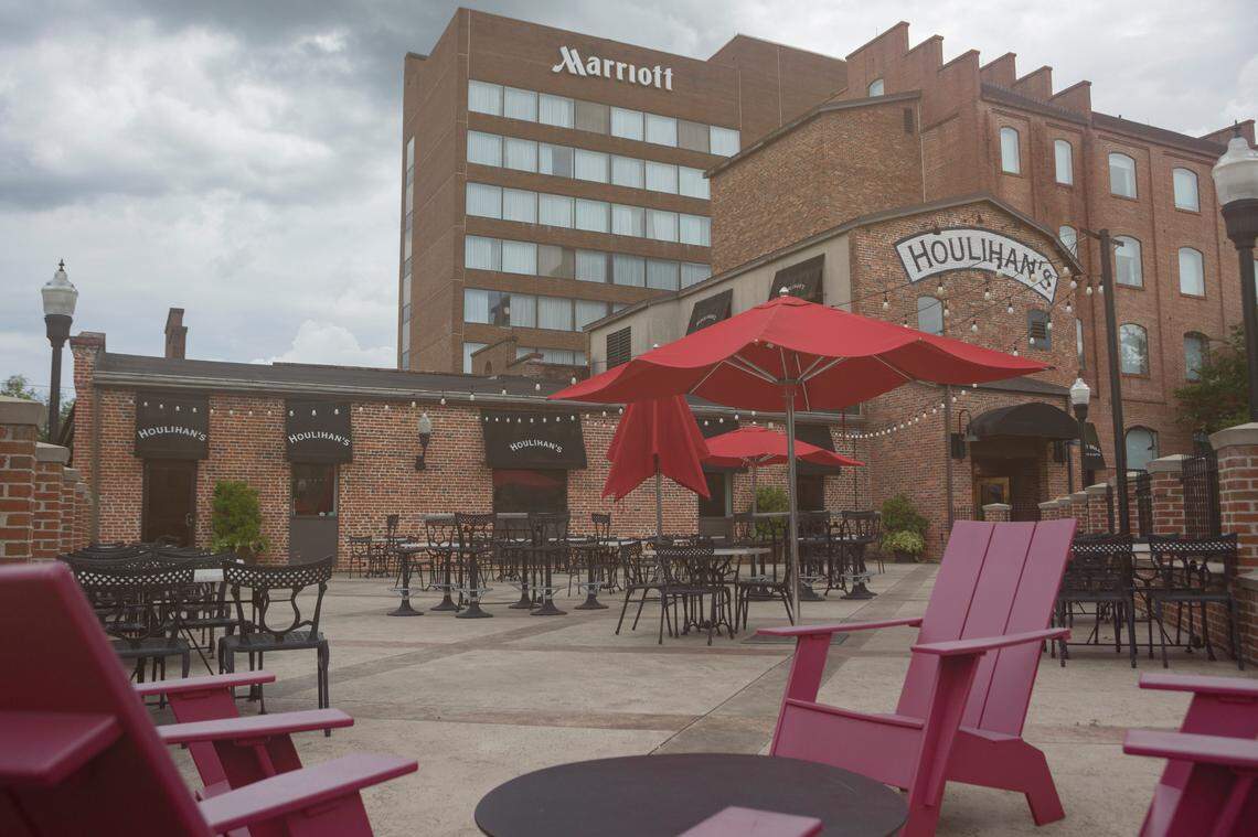 The courtyard dining space at Houlihan’s, 800 Front Avenue, in Columbus, Ga. on June 28, 2021.