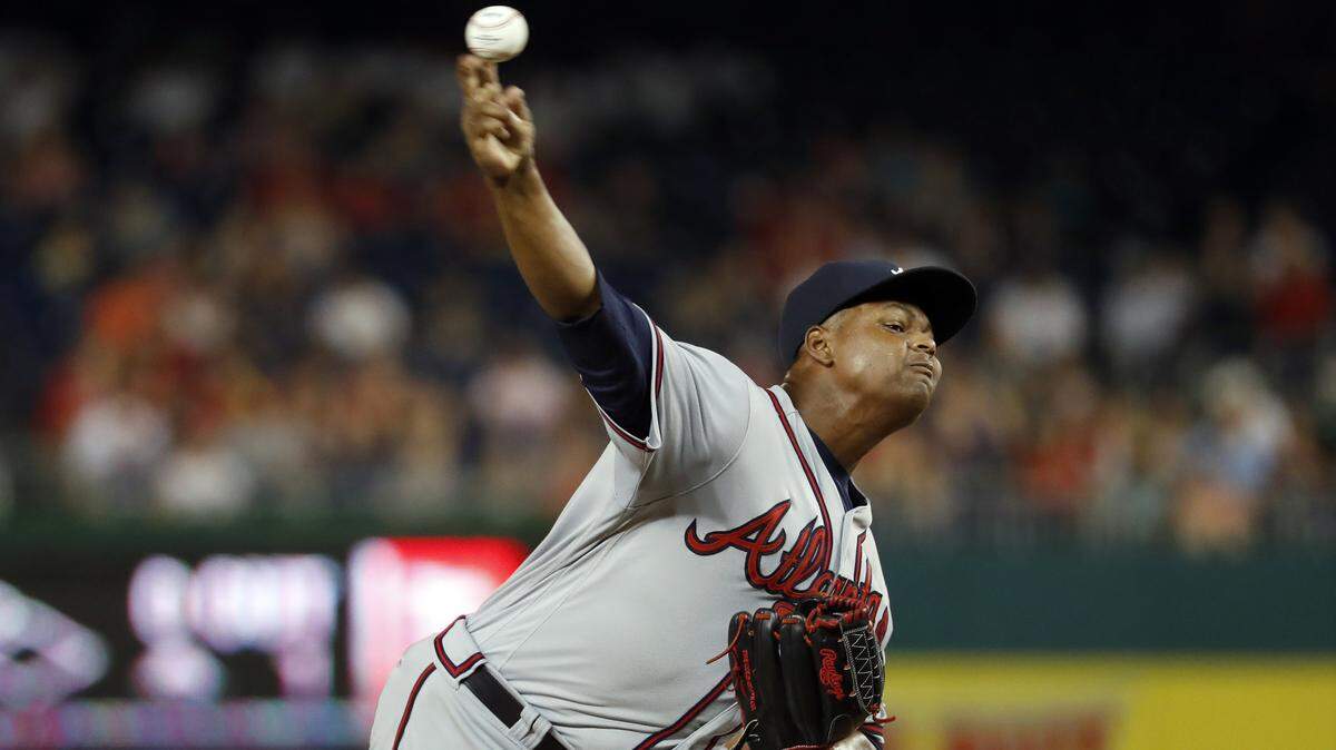 Mauricio Cabrera throws reached the majors with the Atlanta Braves in 2016, but now he is searching for a new team.