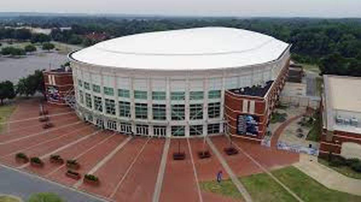 The Columbus Civic Center is at 400 Fourth St.