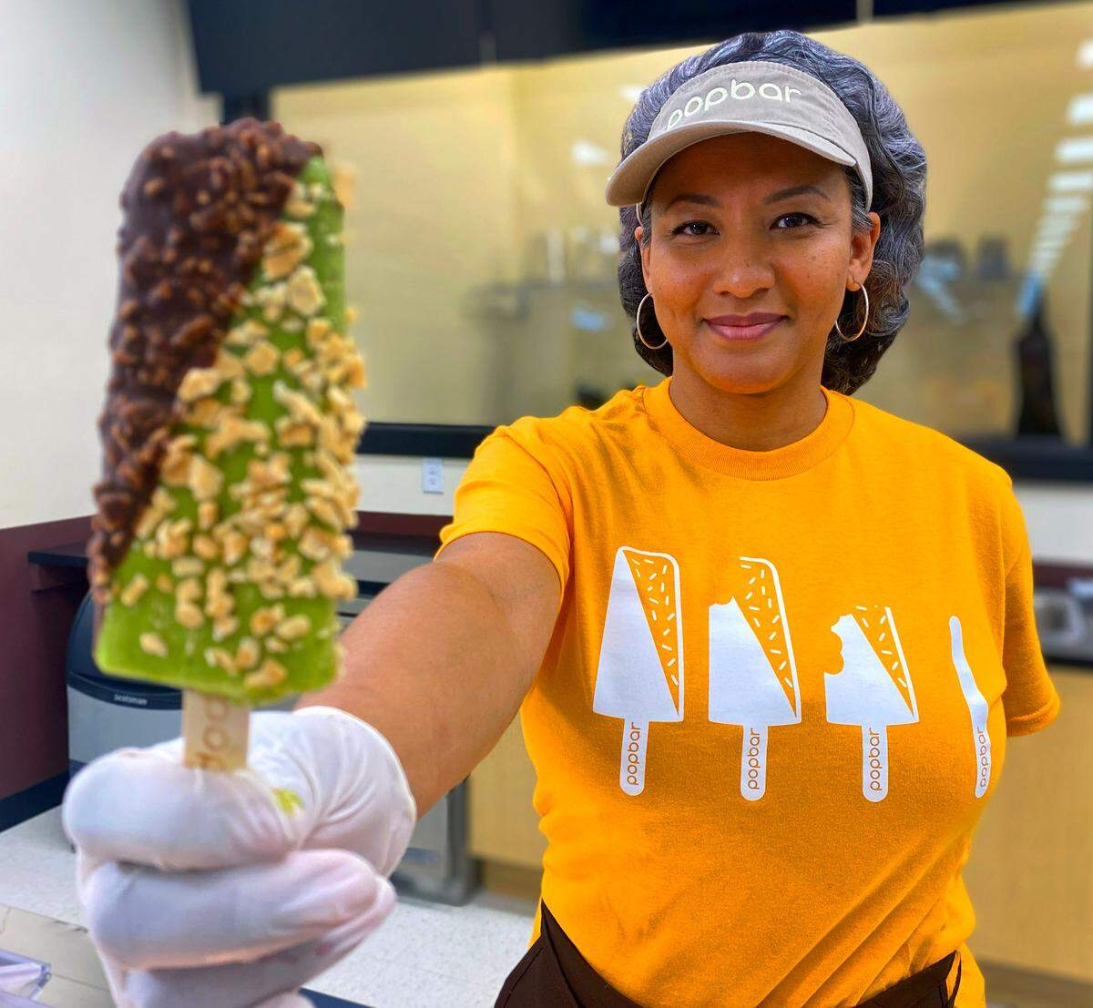 Aresha LeFlore is the operator of Popbar Columbus. Popbar offers handcrafted gelato, sorbetto, and yogurt on a stick. The pops are made in-house daily with all natural ingredients. 09/13/2024