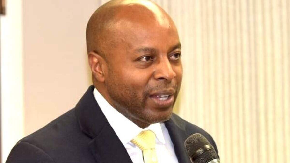 Former Ledger-Enquirer executive editor Ben Holden speaks during the Columbus Scholars banquet Dec. 4, 2017, at Fourth Street Missionary Baptist Church.