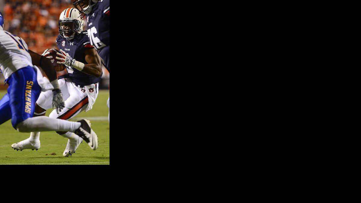 Roc Thomas (9) ran for a touchdown in the fourth quarter of Auburn's victory over San Jose State on Sept. 6.