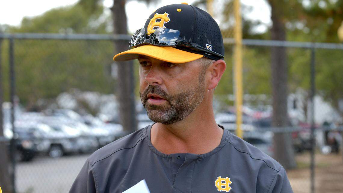 He coached Northside to 3 state titles. Now, his Harris Co. team plays them in semifinal