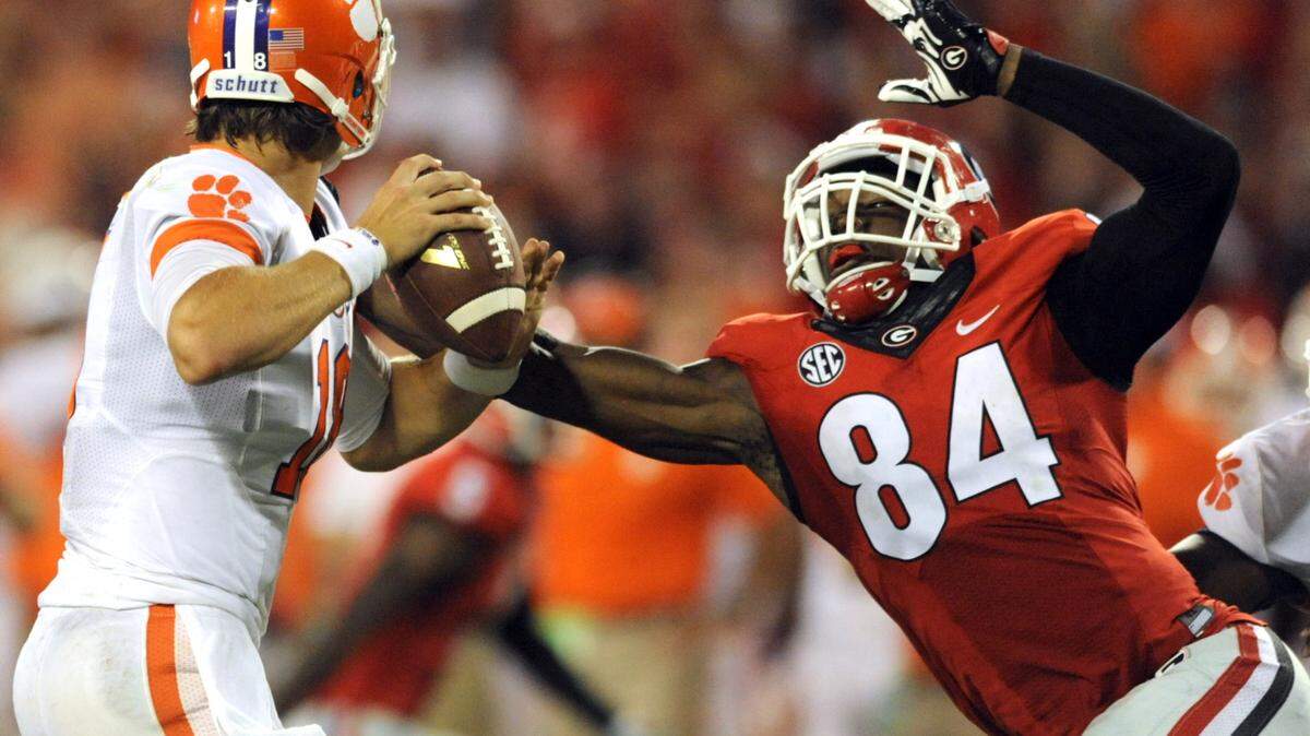 Georgia linebacker Leonard Floyd (84) recorded six sacks last season.