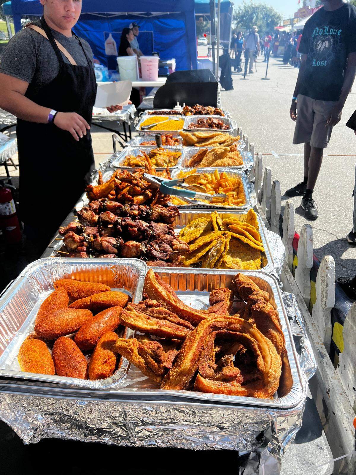 One of the many food vendors, Sabor Boricua, had a long buffet for customers to choose from.