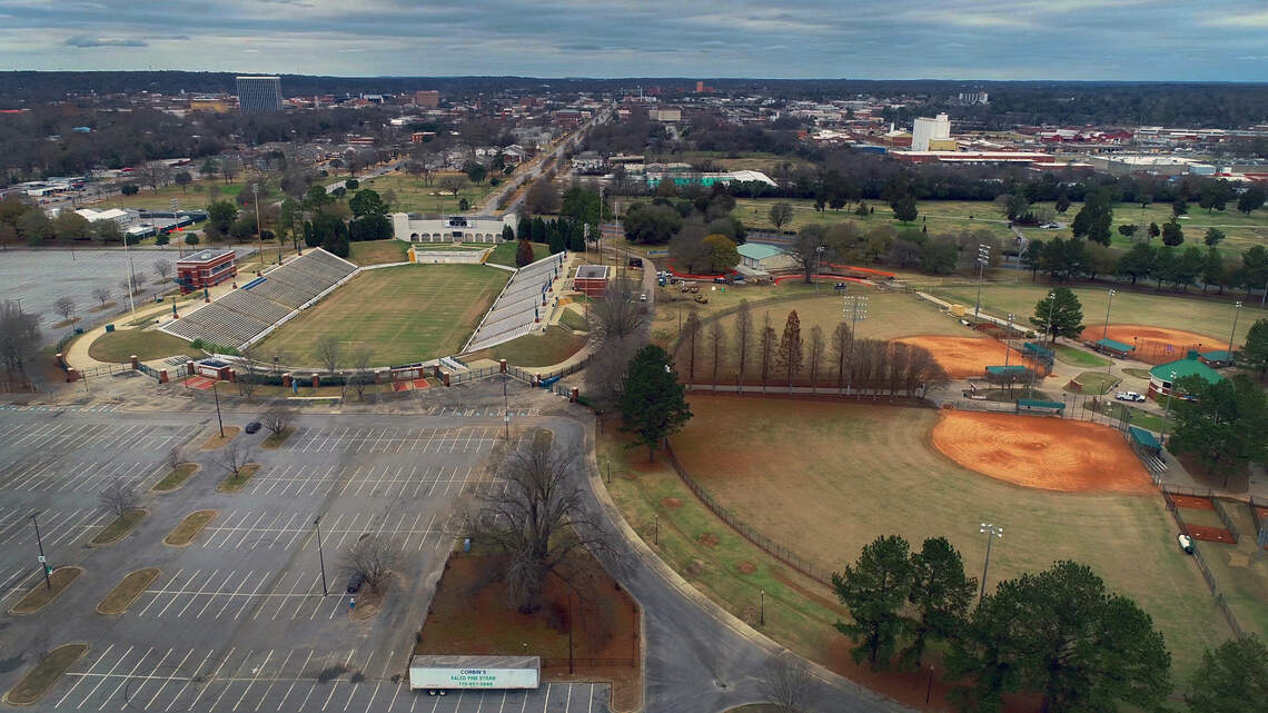 Columbus leaders get first look at South Commons redevelopment options. See them here