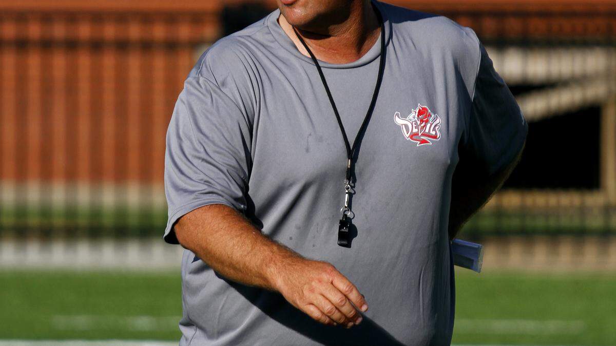 Joe Paull jpaull@ledger-enquirer.com 
 Central head football coach Jamey Dubose gives instructions to his players during practice Tuesday afternoon.