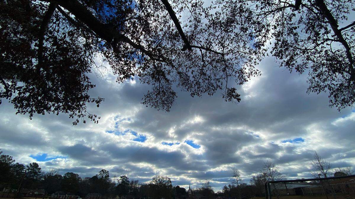 Cold weather expected to to grip the Columbus area this weekend.