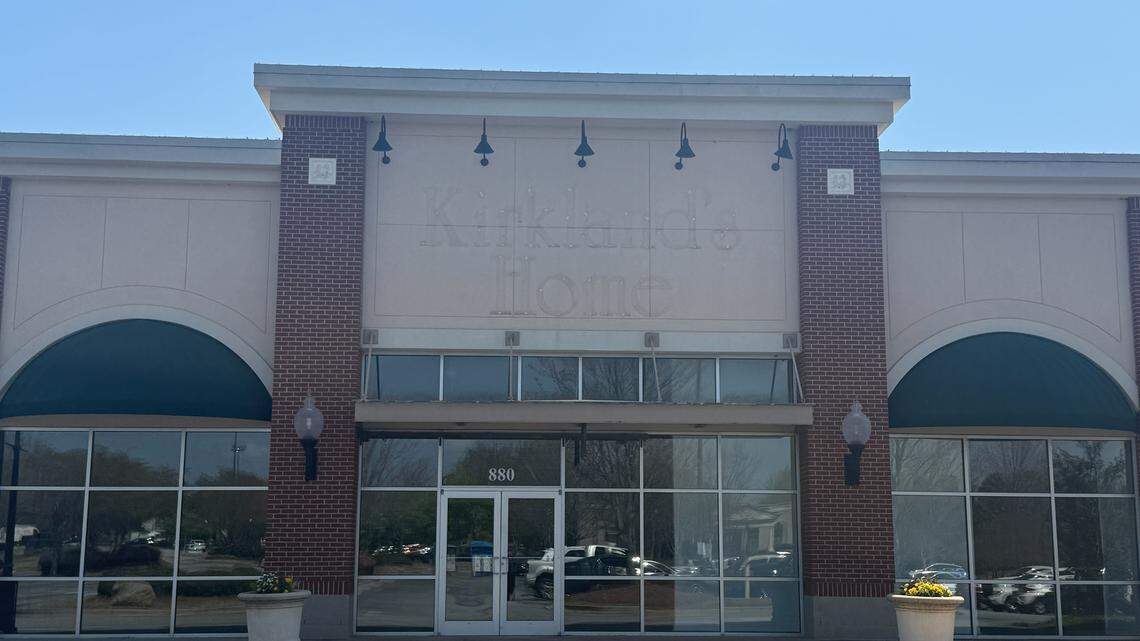 New store moving into Columbus Park Crossing reveals grand-opening deals
