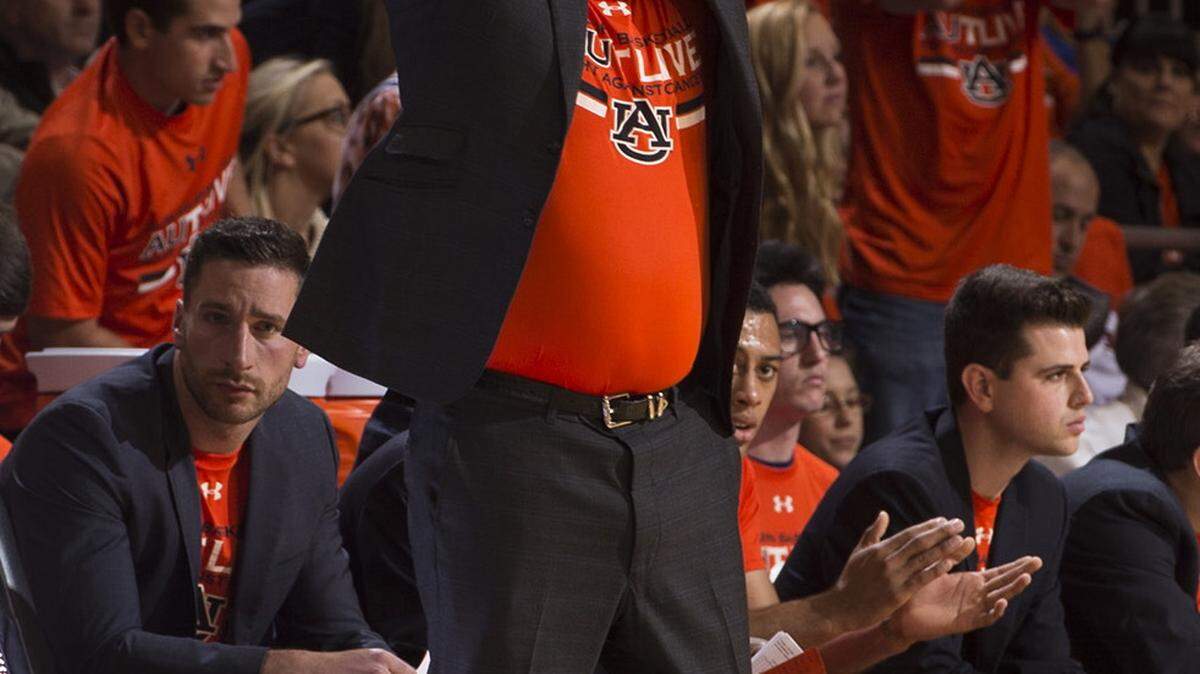 Coach Bruce Pearl. 
 Tennessee vs Auburn in Auburn, Ala. on Saturday, Jan. 1, 2016. 
 Zach Bland/Auburn Athletics