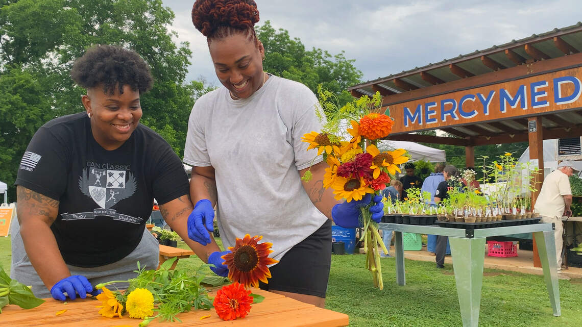 This Columbus farm allows you to pick flowers for free 1 day per week
