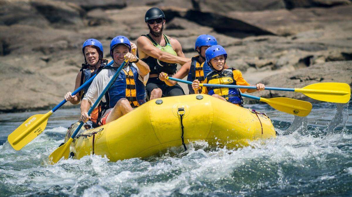 Rafters enjoy the water on the Cutbait course in Columbus.
