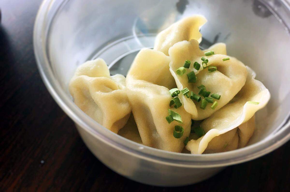 Doughboy Dumplings (1223 E 280 Bypass) occupies the building once home to Glory Days sports bar. Set back from the road and in the shadows of a Marathon gas station, they serve special soft, doughy goodness in a humble and utilitarian setting. The dumplings themselves are unique. No one looks exactly alike as each is hand formed in the kitchen. Some are just a slight bit bigger than others or maybe the shape is a smidgen different. But it won’t matter once you take the first bite. 06/03/2021