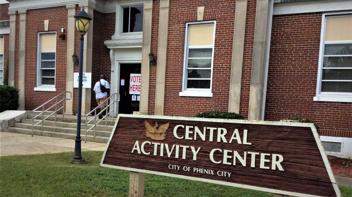 Election results for city council and school board races in Phenix City, Smiths Station