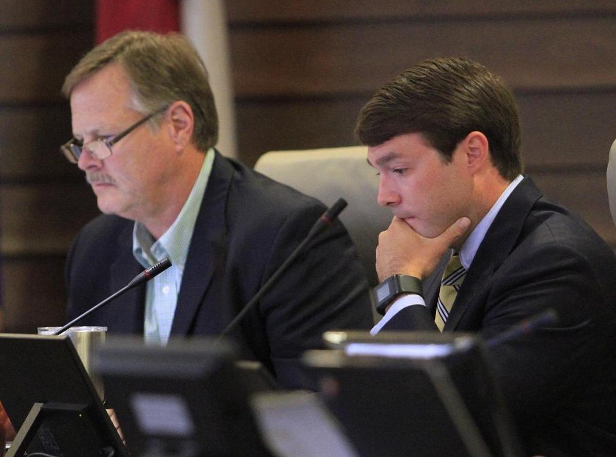 Glenn Davis, left, and Walker Garrett, right.