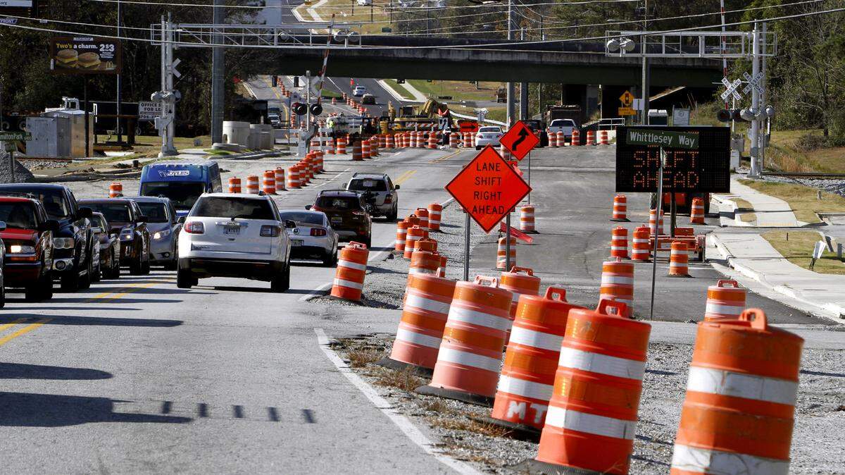 ROBIN TRIMARCHI rtrimarchi@ledger-enquirer.com 
 Road construction along Whittlesey Road near Veterans Parkway is seeing tighter congestion than the section of road that is closer to Whitesville Road as the widening project moves east. 12.09.15