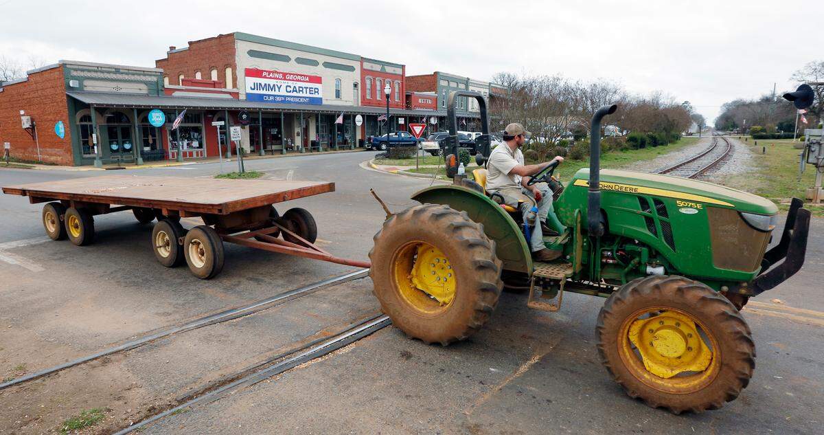 It was business as normal Tuesday morning for many in Plains, Georgia. 02/21/2023