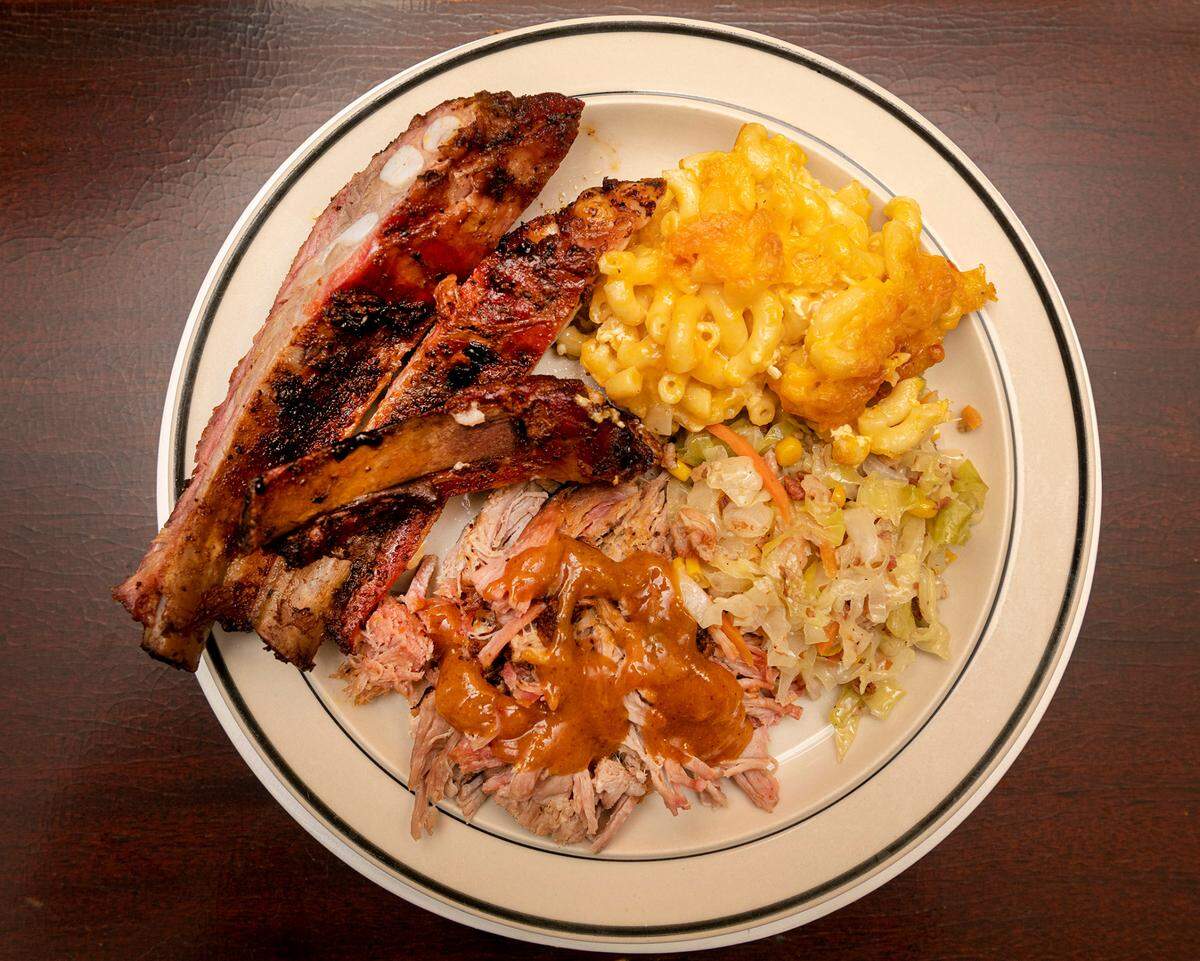 Some of the most popular foods from The Emeralds Touch Barbecue, includes ribs, pulled pork, Jamaican slaw, Mac & Cheese, served with Prathan Powell’s special Barbecue sauce.