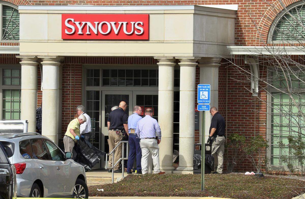 Columbus police and the Muscogee County Coroner’s Office are on the scene of a fatal shooting at the Synovus bank branch 4505 Buena Vista Road.