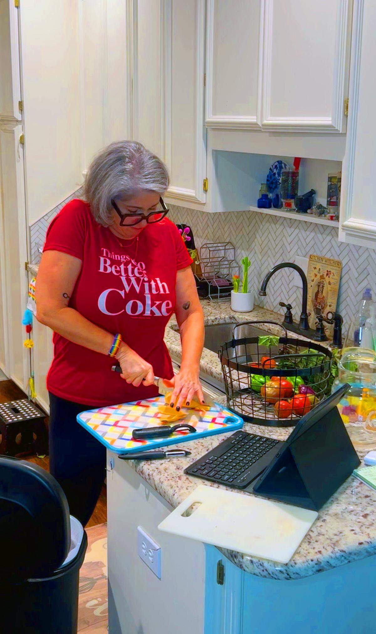 For this installment of Columbus on a Budget, Ledger-Enquirer reeporter Sundi Rose wanted to determine if she could stretch $25 farther than ever and feed her entire family for that amount. To do so, she purchased her produce at the farmer’s market at MercyMed Farm in Columbus, Georgia.