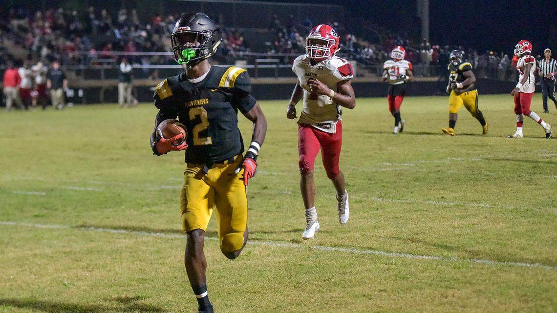 High school football roundup: Biggest storylines, final scores from this week’s action