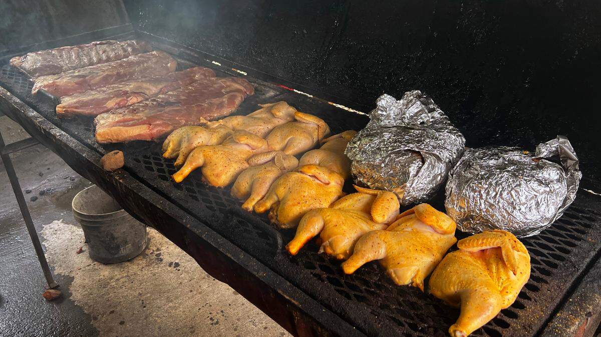 South Carolina has four of the 100 best BBQ joints in the US for 2204, Yelp says.