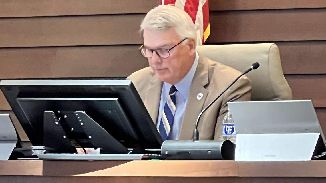 Columbus Mayor Skip Henderson answers criticism of pausing city manager search