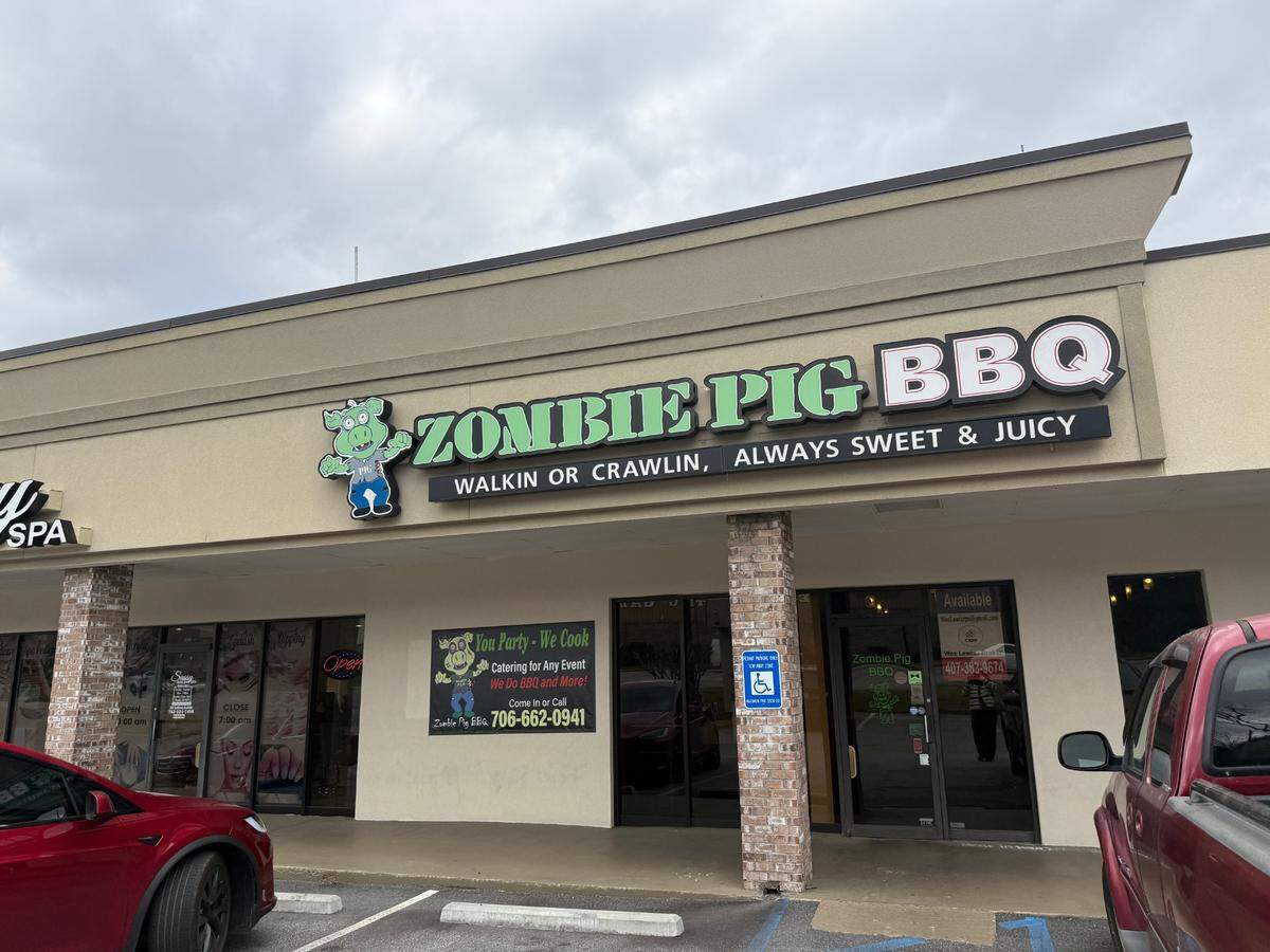 Zombie Pig BBQ, 6201 Veterans Parkway, has closed. The restaurant announced its closing on March 2nd Facebook.