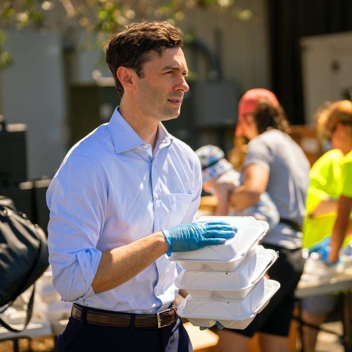 U.S. Senator Jon Ossoff surveyed storm damage from Hurricane Helene and helped distribute food and supplies to those in need in Valdosta, Georgia. 09/28/2024