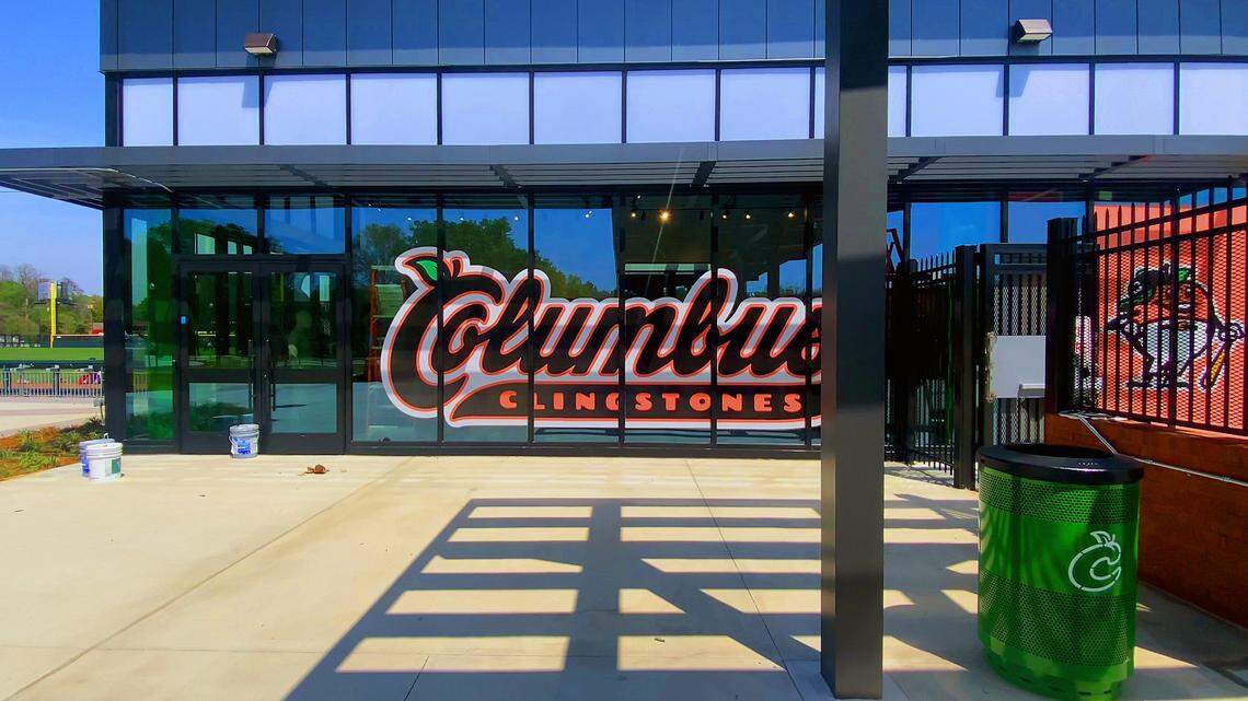 Ex-Braves star on Columbus Clingstones roster for 1st home game at Synovus Park