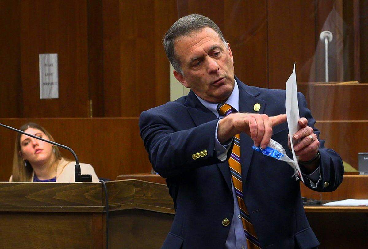 Assistant District Attorney Peter Hoffman makes his closing argument Monday morning. 04/04/2023