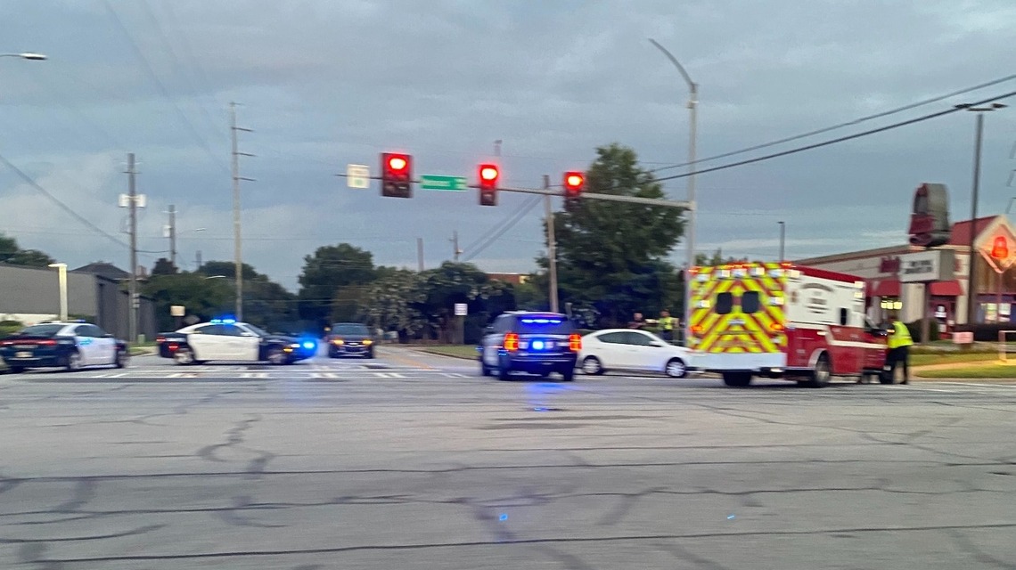 60-year-old pedestrian struck, killed on Veterans Parkway Tuesday morning