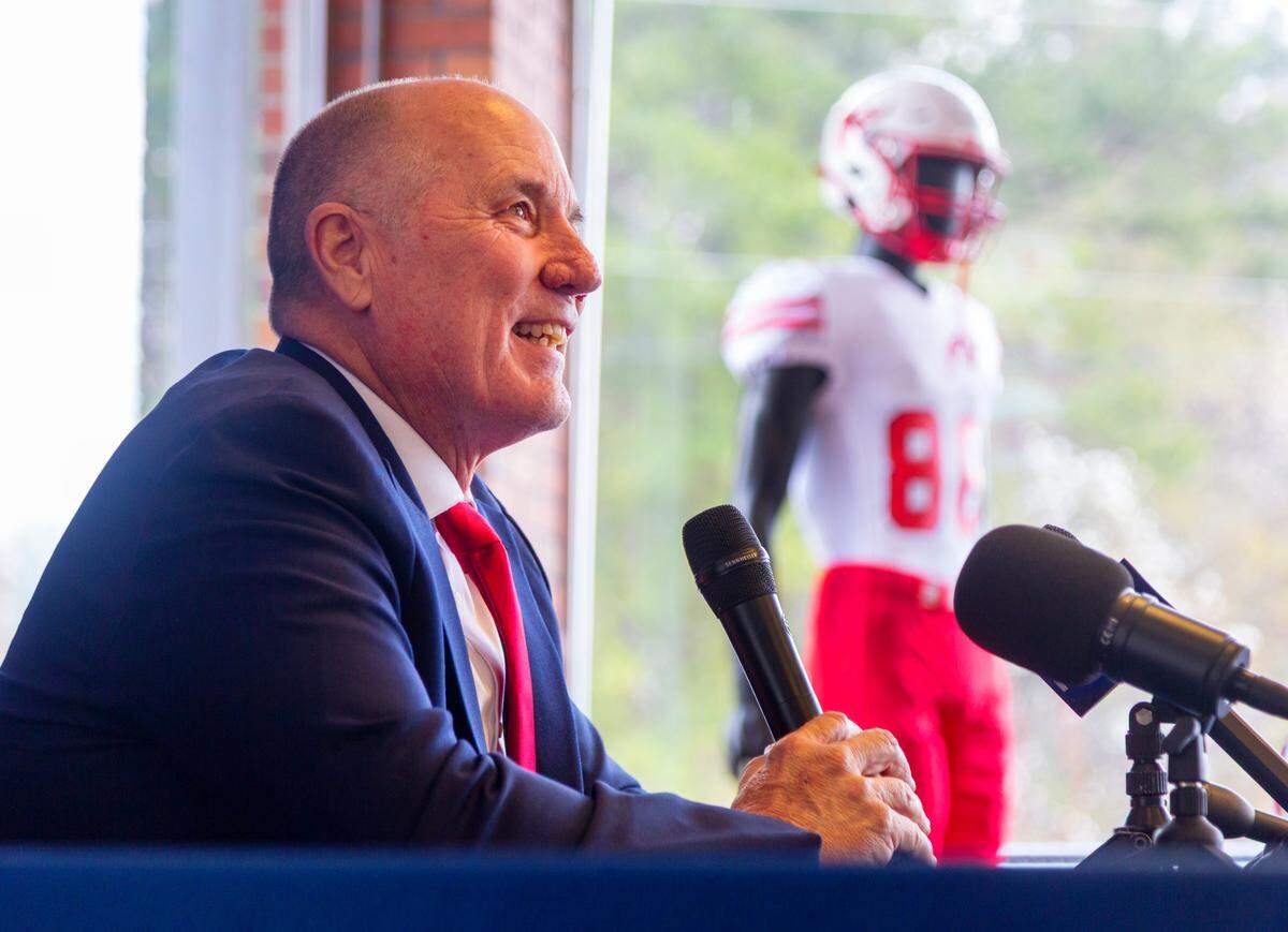 St. Anne-Pacelli Catholic School’s football program has a new head coach. Walter “Smitty” Grider was introduced as the football leader at this Columbus private school during Tuesday’s news conference in the Beck Center. He succeeds Dwight Jones, who announced his retirement in January.