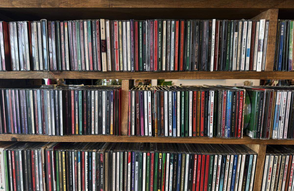 Blue Canary Records is now inside The Vibe on 6th, 1301 Sixth Ave., Suite A, in Columbus.