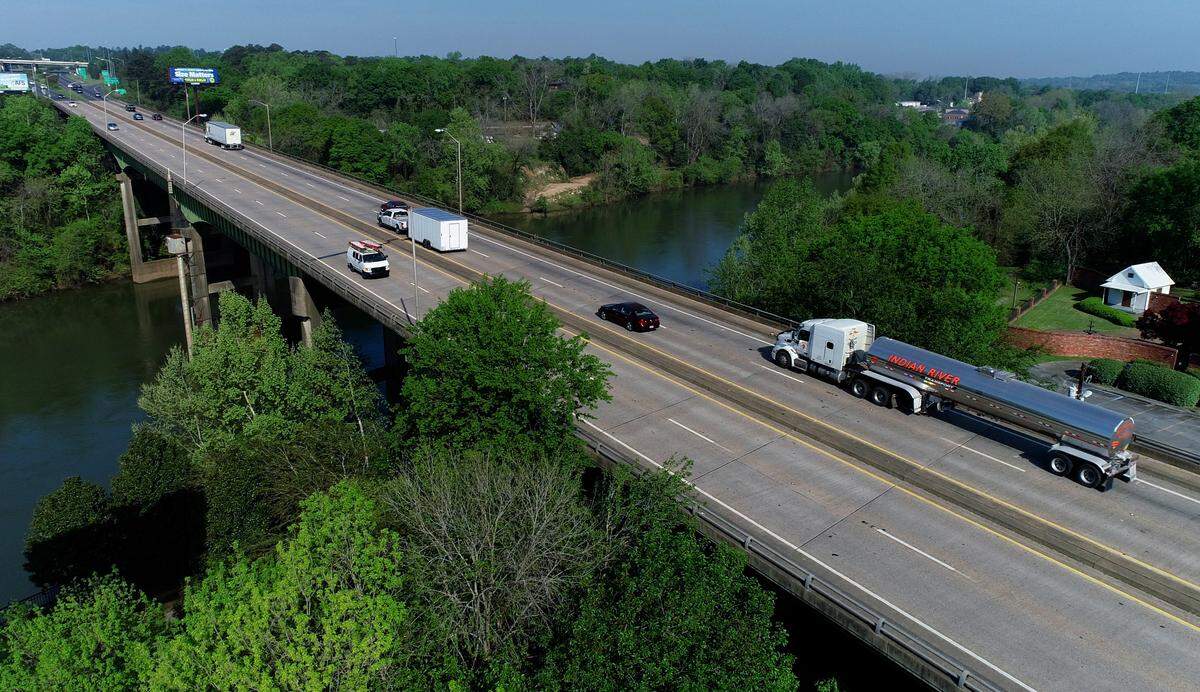 The James E. Oglethorpe Memorial Bridge spans the Chattahoochee River, connecting Columbus, Georgia and Phenix City, Alabama. 04/07/2021