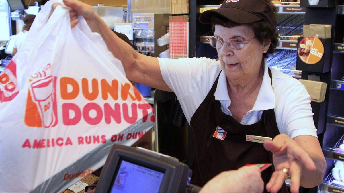Mike Haskey/mhaskey@ledger-enquirer.comCarolyn Peterson is retiring todayfrom her job at Dunkin' Donuts.