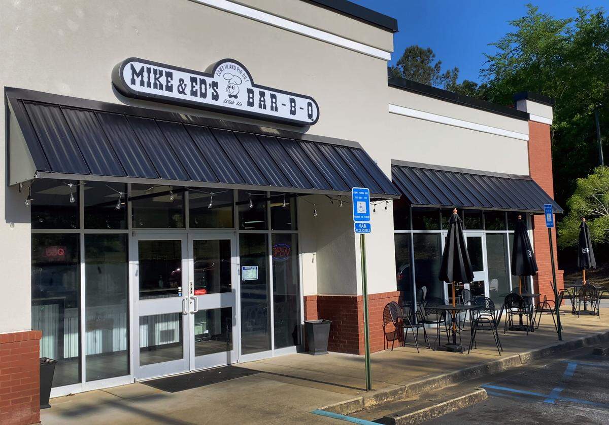 This is the Mike & Ed’s Bar-B-Q location at 7590 Schomburg Road in Columbus, Georgia. 04/18/2023