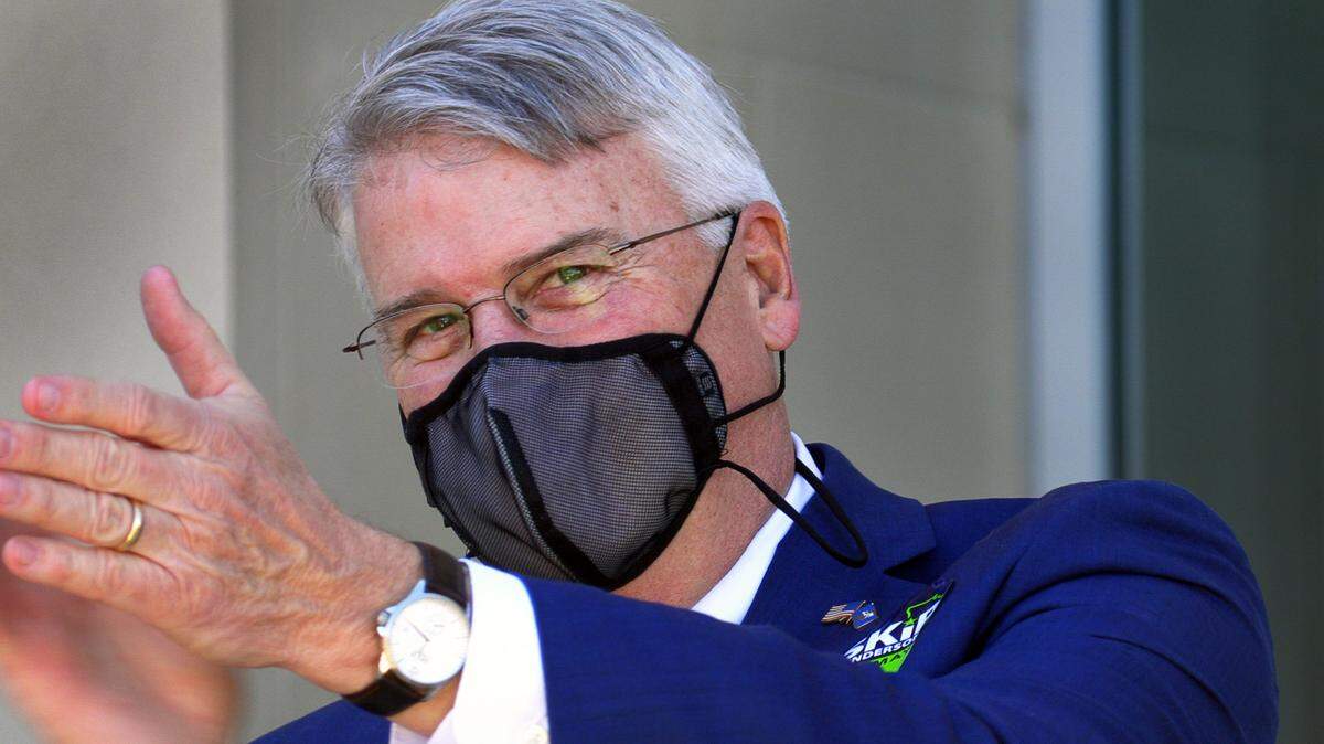 Columbus Mayor B.H. “Skip” Henderson III at his reelection announcement Feb. 9, 2022. Henderson is ending a mask mandate for city-owned buildings.