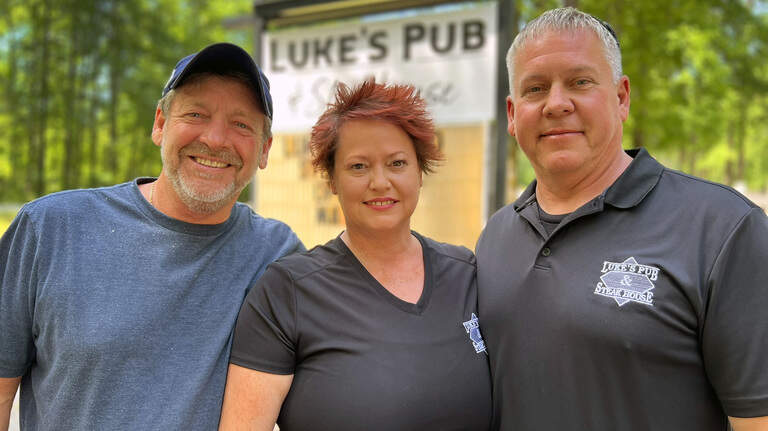 ‘Smiles, nothing but smiles.’ How 3 friends reopened Luke’s Pub in Harris County