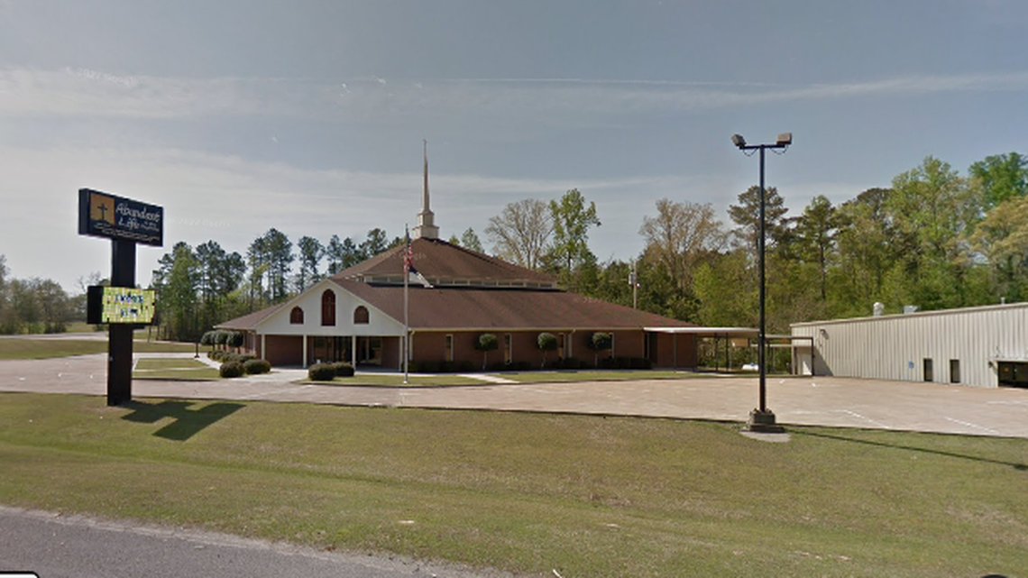 Man clamped his teeth on deputy’s arm ‘and would not release,’ Alabama cops say