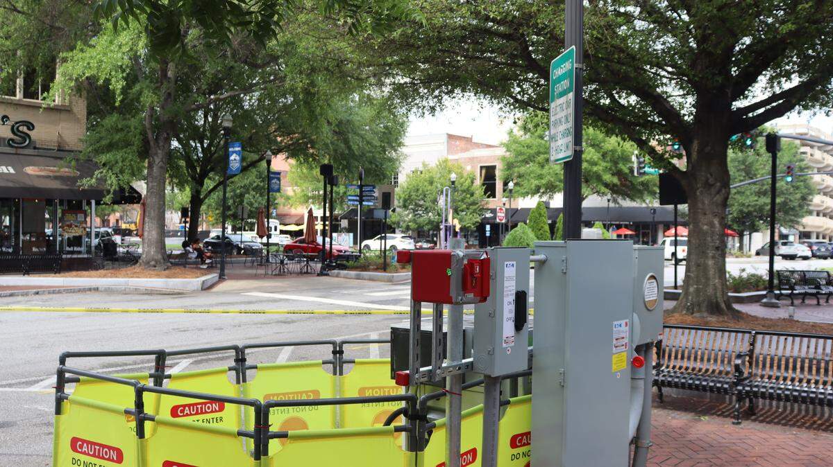 Construction started on July 29, 2024 to repair and upgrade a broken EV charger. There will be two ports for this D/C fast charger on the corner of 11th Street and Broadway. Photo: 7/30/24