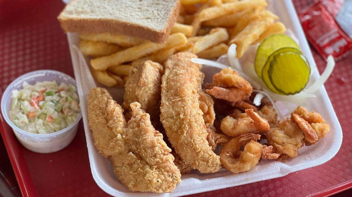 A fish and chicken combo from Sharky’s Fish and Chicken on Manchester Expressway. The restaurant opened in March replacing the former Peppone’s Risorante Pizzeria.