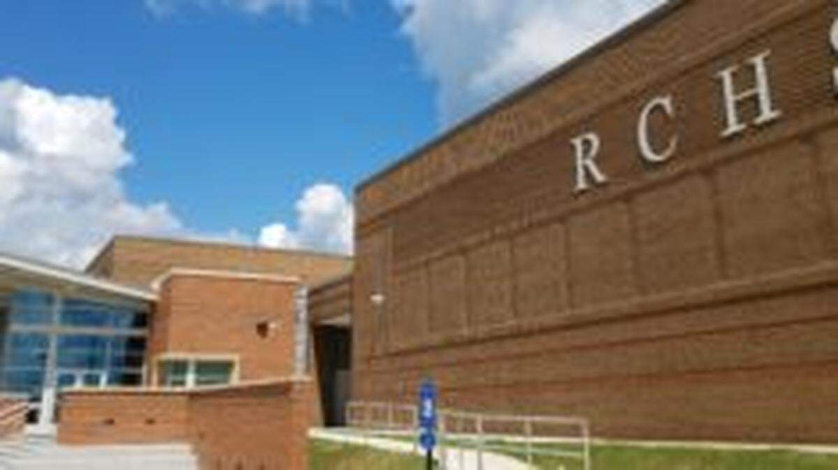Russell County High School is in Seale, Alabama.