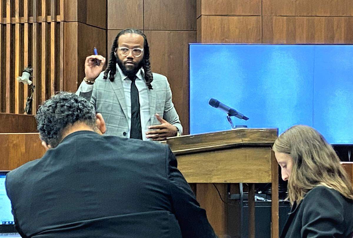 Defense attorney William Kendrick makes a point during opening statements in the murder trial of Ty’Shaun Sylvester and Jessie Lee Harper.